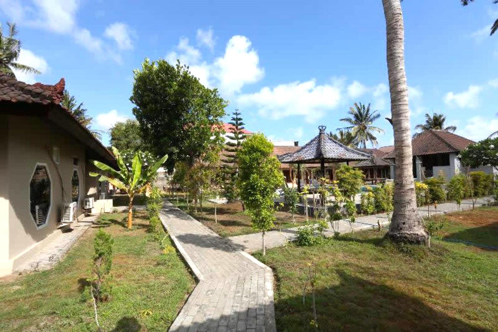Gguesthouse Kuta  ภายนอก รูปภาพ