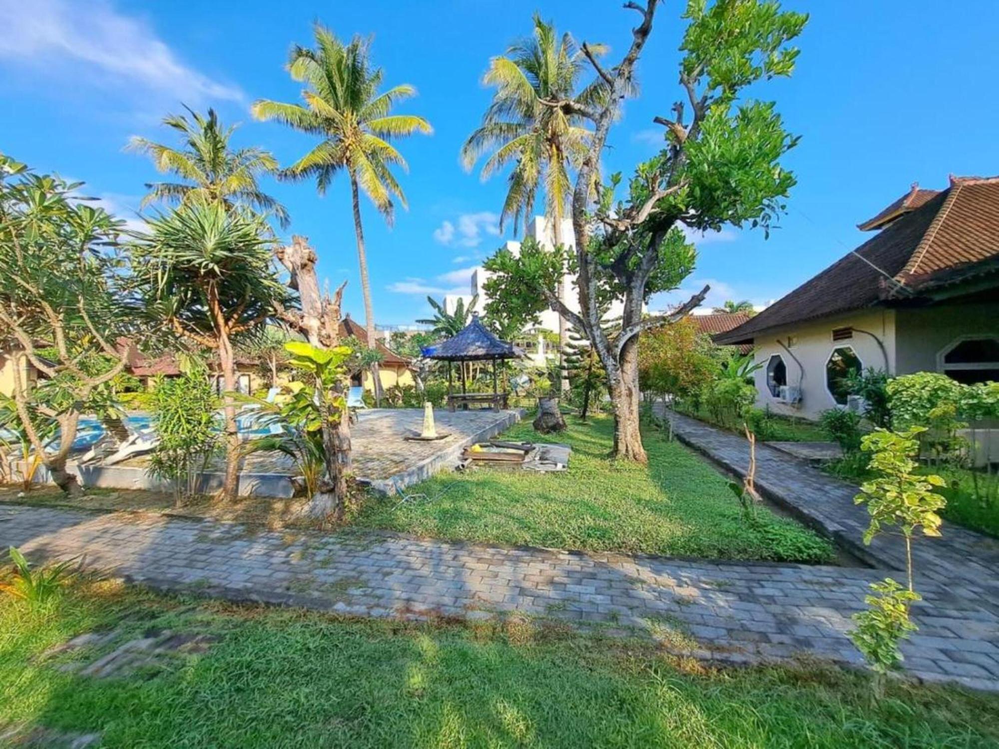 Gguesthouse Kuta  ภายนอก รูปภาพ